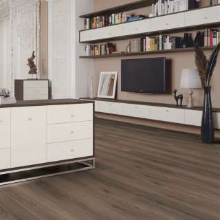 LAMINAT  8mm/Kl.32 SIGMA V FUGA 5384x HRAST LARYSA p=2,397 m2 