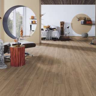 LAMINAT  8mm/Kl.32 SUPER NATURAL CLASSIC PURE+ K647x HRAST SOLA RASPOLOŽIVO 13,98m2 
