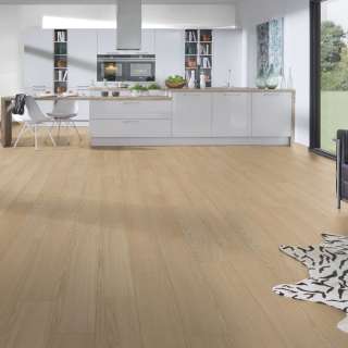 LAMINAT  8mm/Kl.32 SUPER NATURAL CLASSIC PURE+ K641x HRAST SHERIDAN RASPOLOŽIVO 27,28m2 
