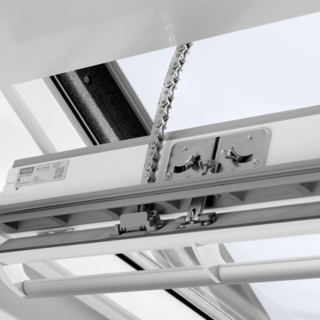 VELUX PREMIUM KROVNI PROZOR, BIJELA BOJA, SOLARNO NAPAJANJE, STAKLO 70 