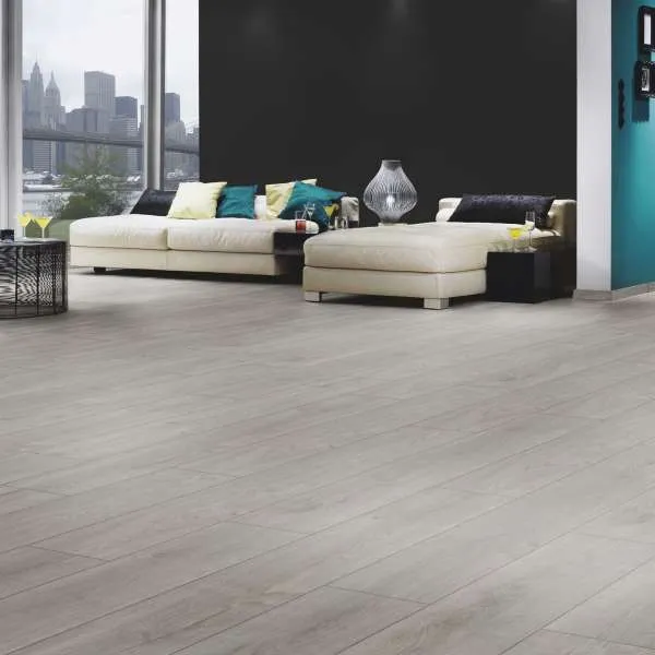 LAMINAT 14mm/Kl.33 TITAN V FUGA K392 HRAST ATOMIC p=1,41 m2 