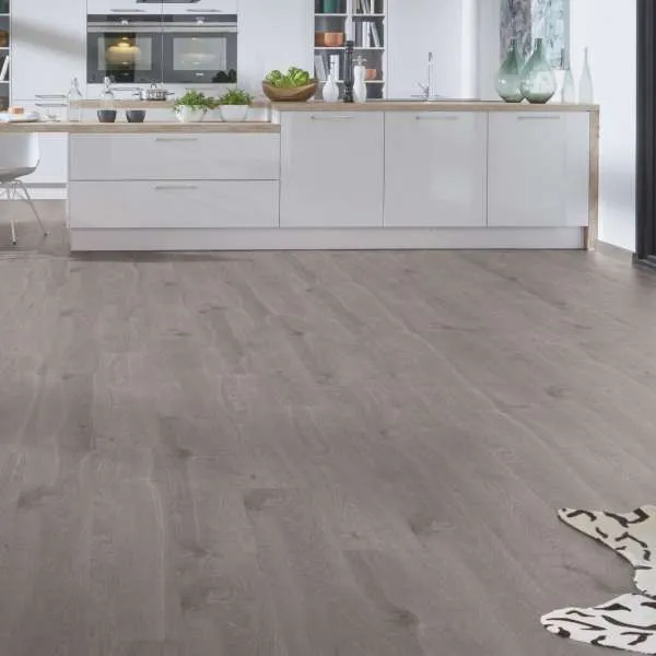 LAMINAT  8mm/Kl.32 CASTELO K395 HRAST TORNADO p=2,2204 m2 