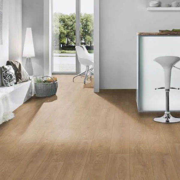 LAMINAT 12mm/Kl.33 KRONOSTEP PURE+ V FUGA K638x HRAST CORNFORTH RASPOLOŽIVO 12,06m2 