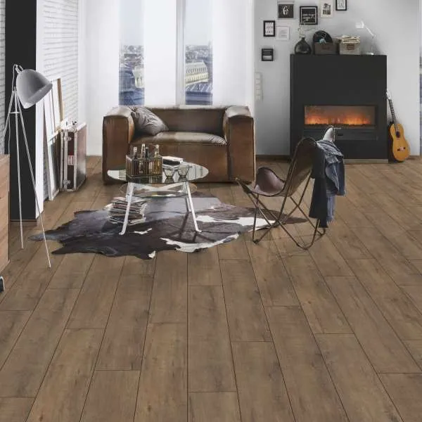 LAMINAT  8mm/Kl.32 SUPER NATURAL CLASSIC PURE+ K635 HRAST APOLLO p=2,260 m2 