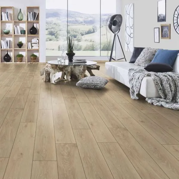 LAMINAT  8mm/Kl.32 SUPER NATURAL CLASSIC PURE+ K625 HRAST PISTACIO p=2,260 m2 