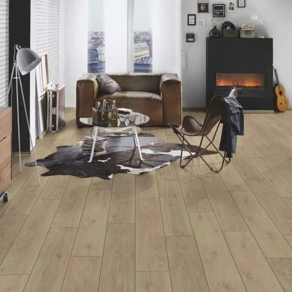 LAMINAT  8mm/Kl.32 SUPER NATURAL CLASSIC PURE+ K625 HRAST PISTACIO p=2,260 m2 
