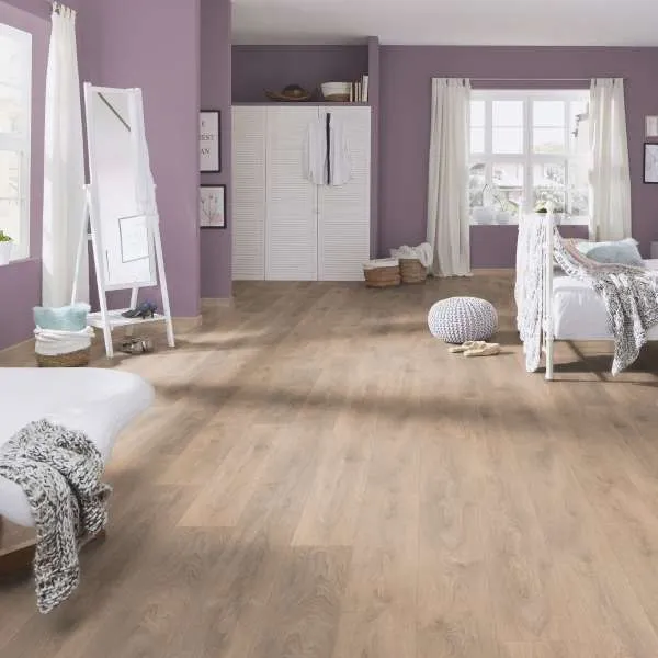 LAMINAT  8mm/Kl.32 SUPER NATURAL CLASSIC PURE+ 8575x HRAST BLONDE RASPOLOŽIVO 15,84m2 