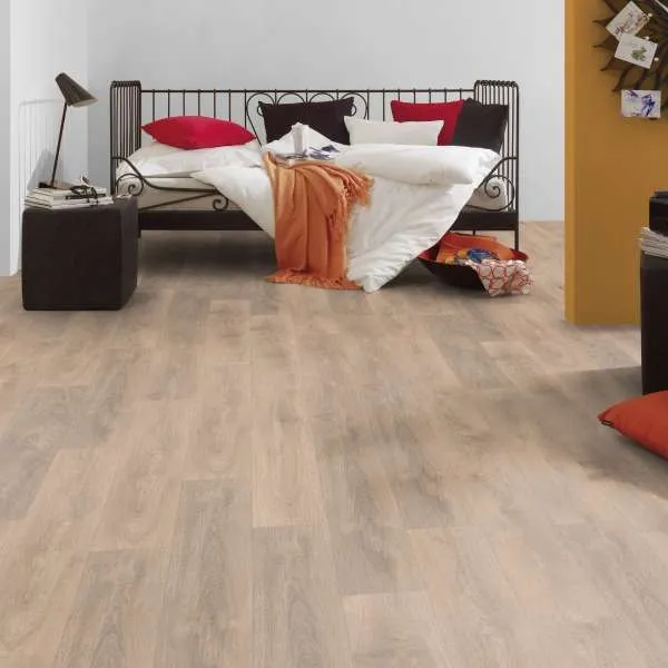 LAMINAT  8mm/Kl.32 SUPER NATURAL CLASSIC PURE+ 8575x HRAST BLONDE RASPOLOŽIVO 15,84m2 