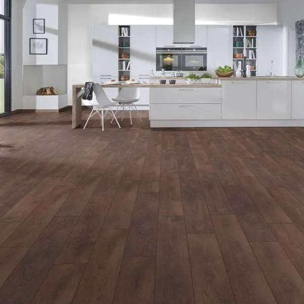 LAMINAT  8mm/Kl.32 SUPER NATURAL CLASSIC PURE+ 8633x HRAST SHIRE p=2,260 m2 