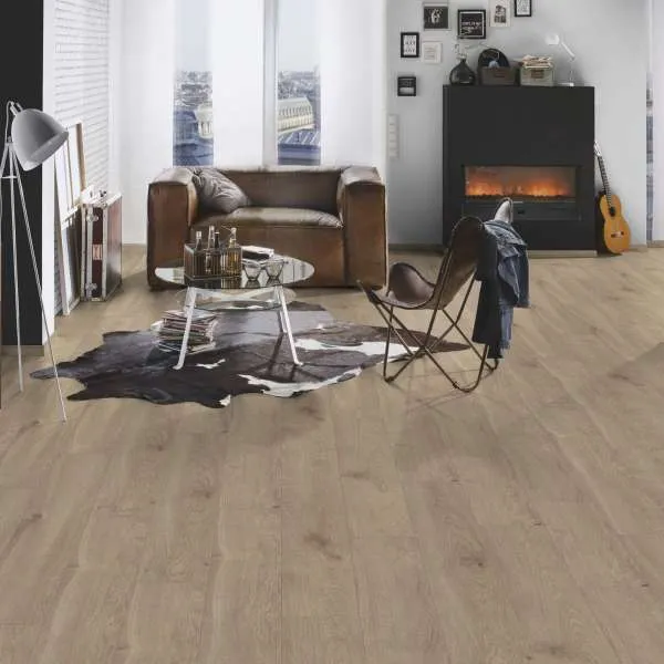 LAMINAT 10mm/Kl.33 KRONOSTEP PURE+ V FUGA K406 HRAST EURUS p=1,758 m2 