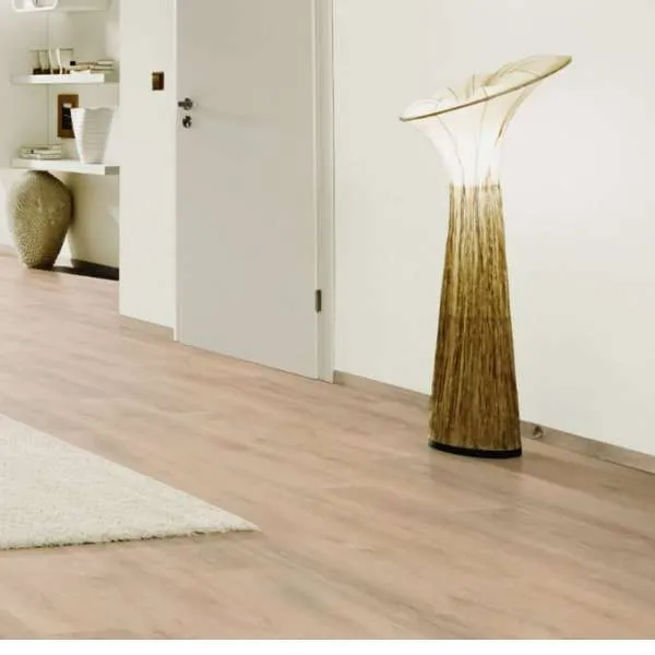 LAMINAT  8mm/Kl.32 JOKA 6004x HRAST SAND RASPOLOŽIVO 4,018m2 