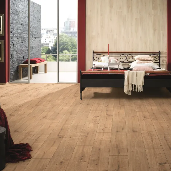 LAMINAT  7mm/Kl.31 KRONOSTEP 8837x HRAST ENGLESKI RASPOLOŽIVO 29,721m2 