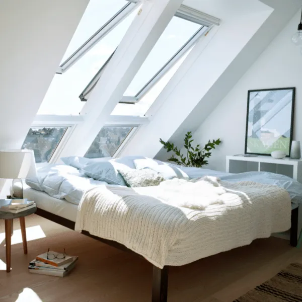 VELUX PREMIUM KROVNI PROZOR, BIJELI POLIURETAN, DVOSTRUKI OVJES, DONJA RUČKA, STAKLO 70 