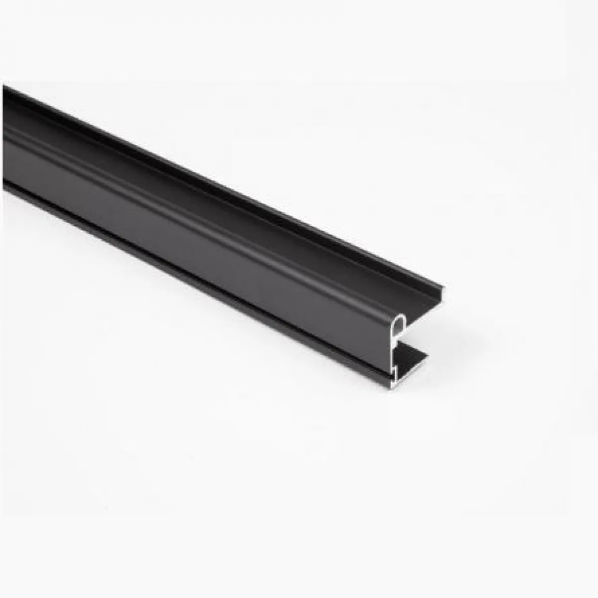 RUČKA COSMO 2700mm 10014610206 CRNA 