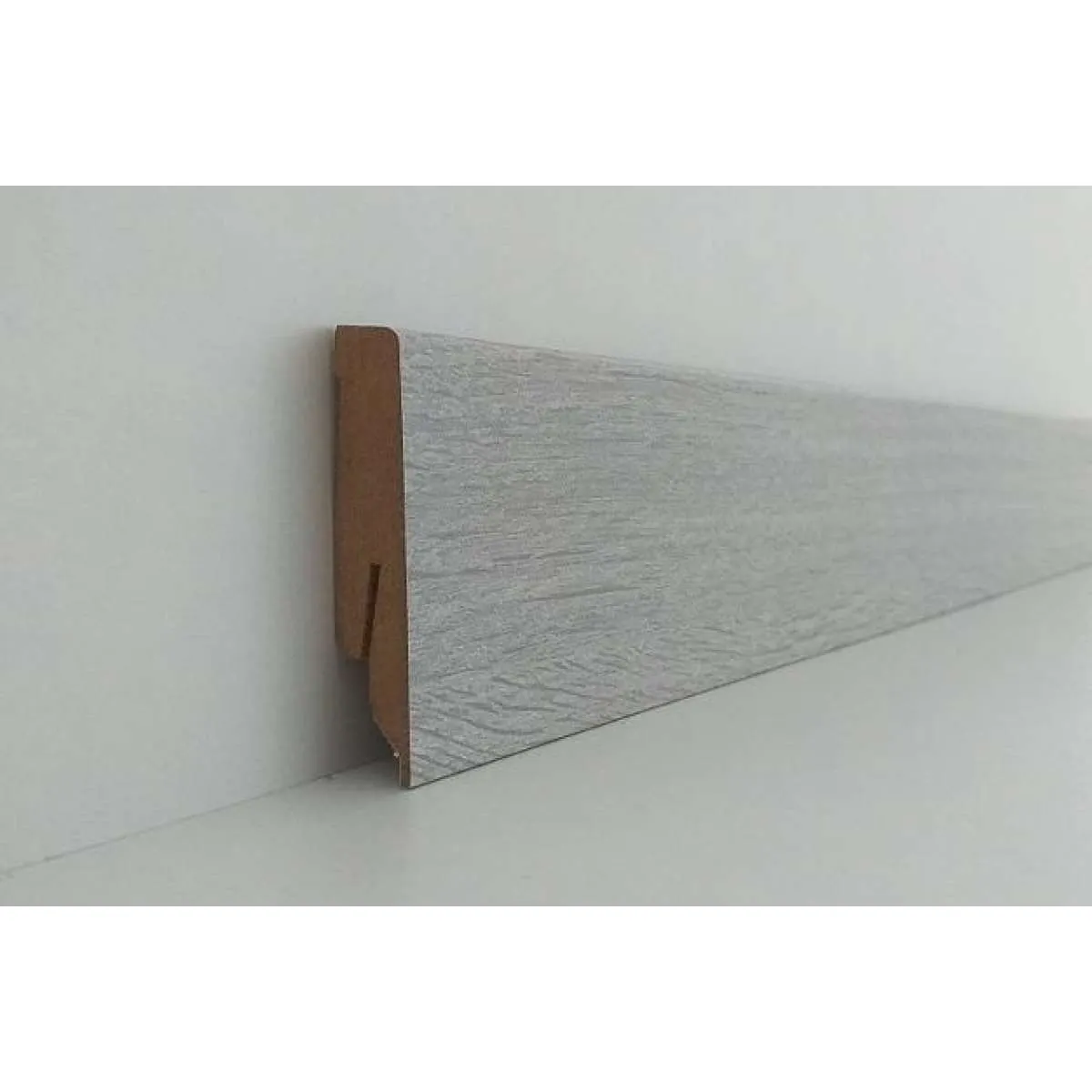 LETVICA ZA LAMINAT 60mm P71 B663 SIVI HRAST NORPOL 2,6m K418/ 5953/344/344/ 