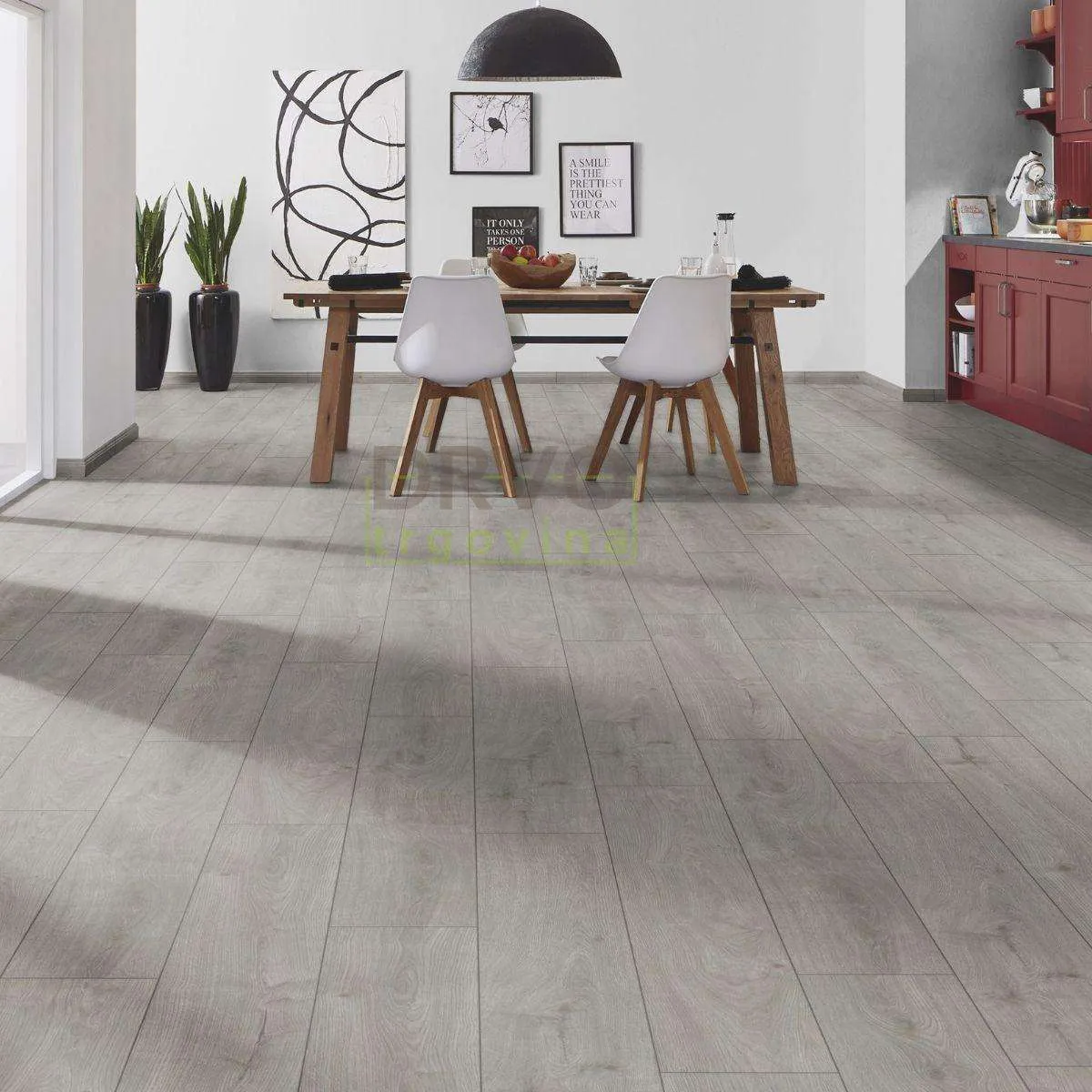 LAMINAT 14mm/Kl.33 TITAN V FUGA K392 HRAST ATOMIC p=1,41 m2 