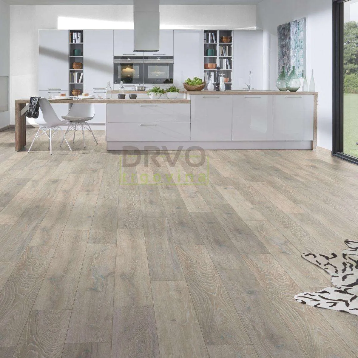 LAMINAT  8mm/Kl.32 SUPER NATURAL CLASSIC V FUGA 5543x HRAST COLORADO, RASPOLOŽIVO 17,54m2 
