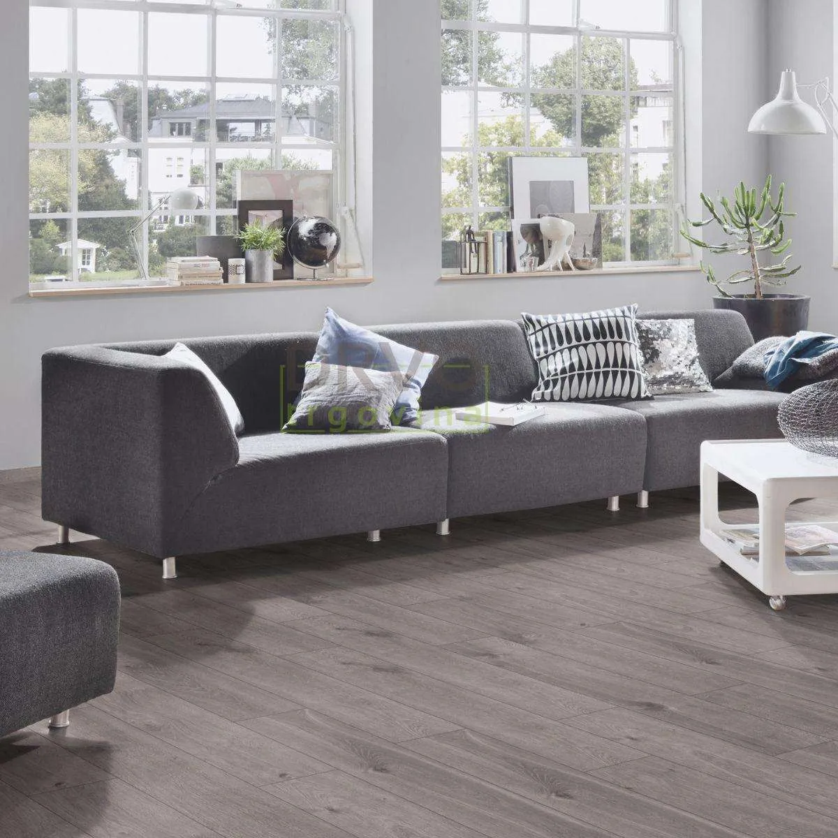 LAMINAT  8mm/Kl.33 ORGANIC Orca PURE + K395 HRAST TORNADO p=2,26 m2 