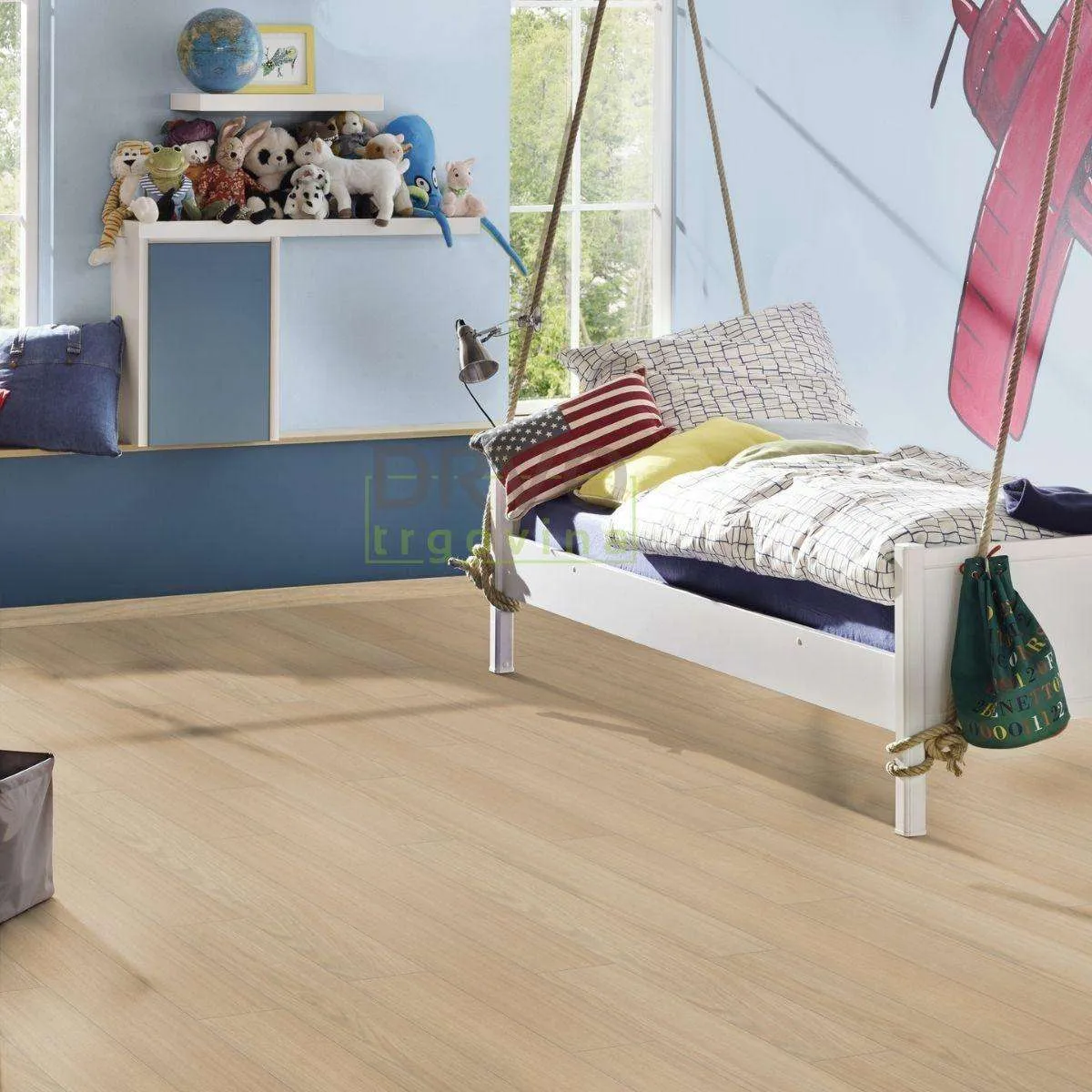 LAMINAT  8mm/Kl.32 SUPER NATURAL CLASSIC PURE+ K641x HRAST SHERIDAN RASPOLOŽIVO 27,28m2 
