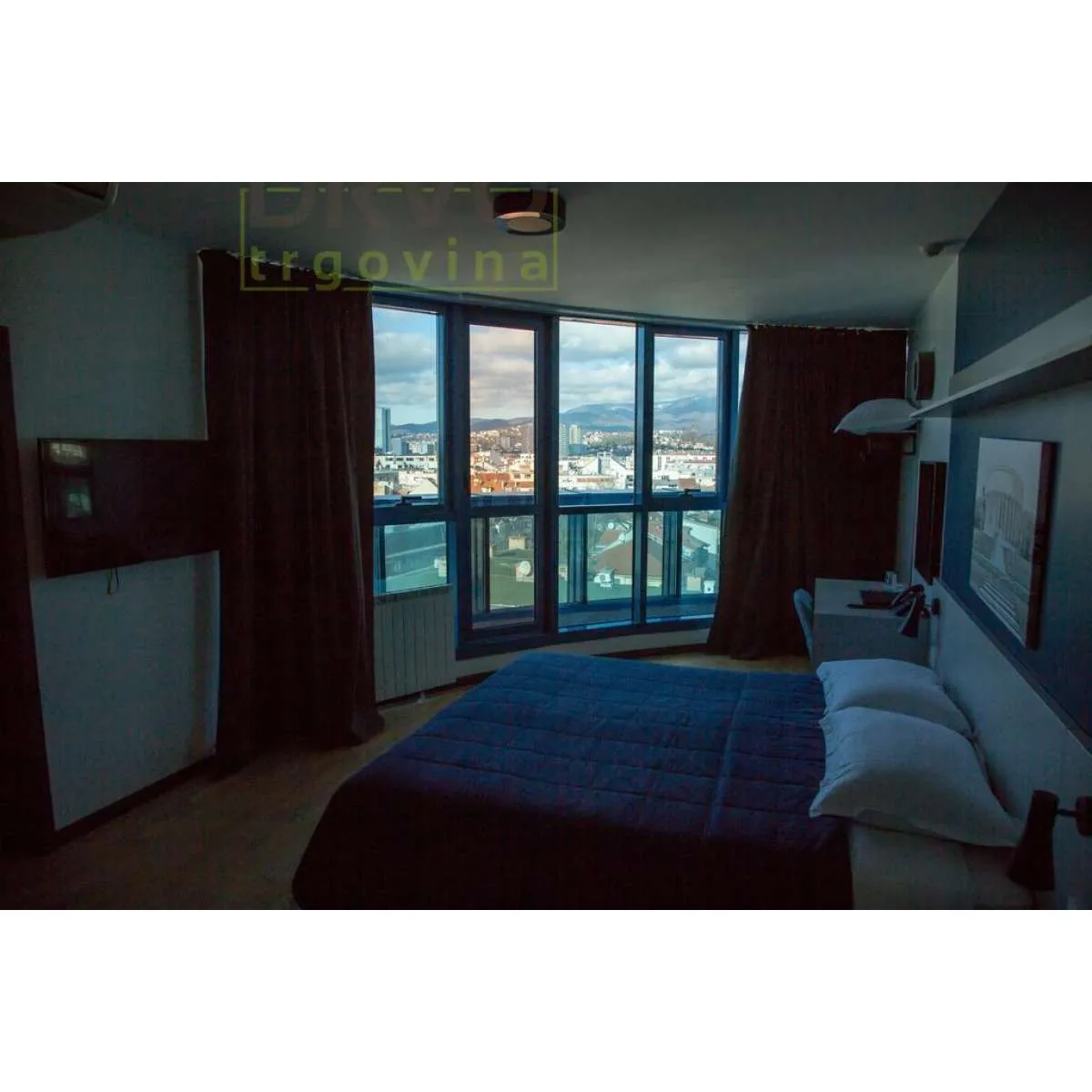 HOTEL BLUE 
