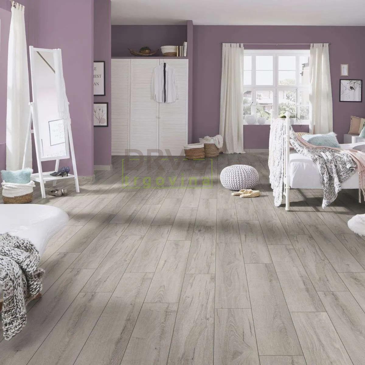 LAMINAT  8mm/Kl.32 VARIOSTEP CLASSIC V FUGA K418x HRAST LONGBOW, RASPOLOŽIVO 2,2204m2 