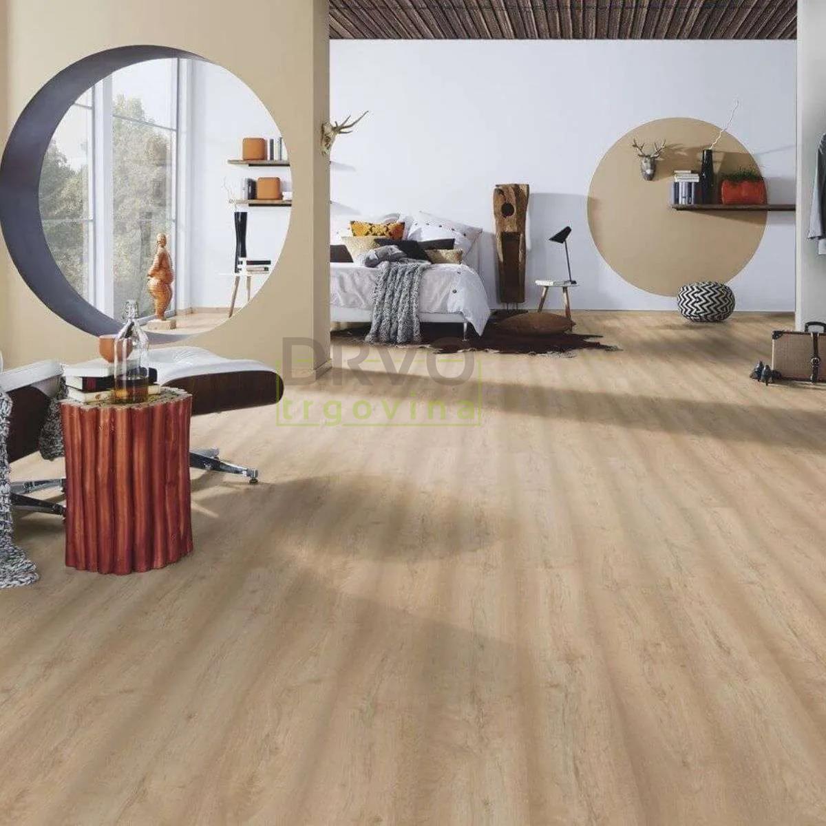 LAMINAT  8mm/Kl.32 SUPER NATURAL CLASSIC V FUGA 8279x HRAST PASTEL RASPOLOŽIVO 1,496 m2 