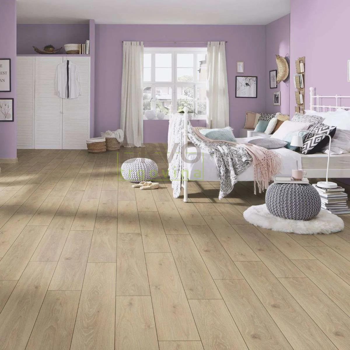 LAMINAT 12mm/Kl.33 KRONOSTEP PURE+ V FUGA K625x HRAST PISTACIO p=1,507 m2 