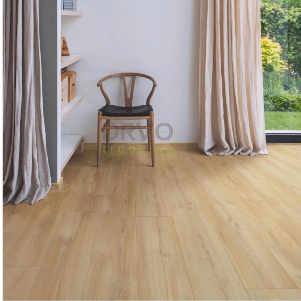 LAMINAT  8mm/Kl.32 SUBLIME 935x HRAST ODEON p=2,179m2 