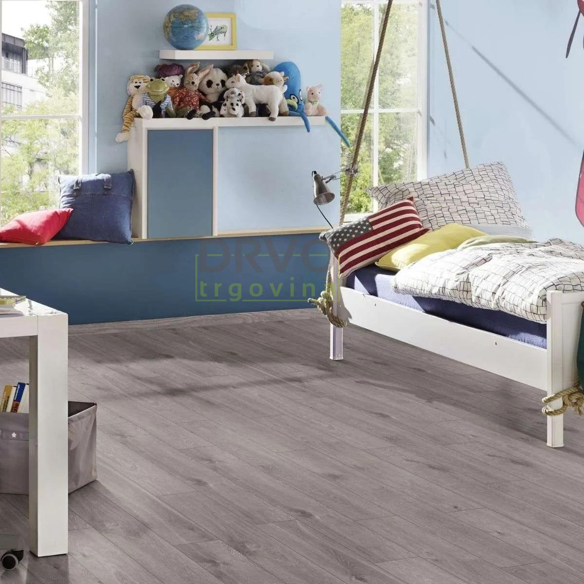 LAMINAT  8mm/Kl.33 ORGANIC Orca PURE + K395 HRAST TORNADO p=2,26 m2 
