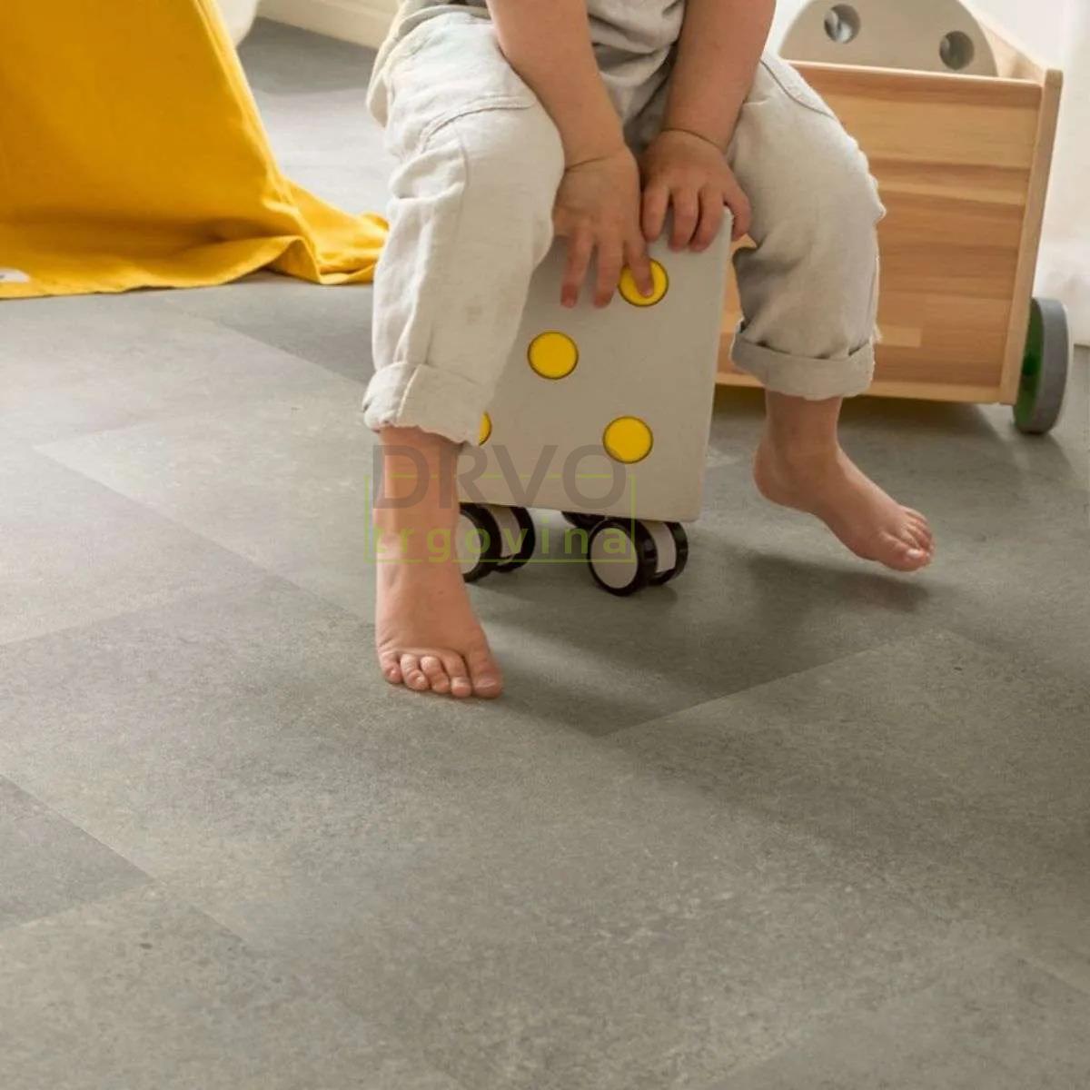 SPC VINIL 5mm/KL.33 QUICKSTEP 40234x CONCRETE ROCK RASPOLOŽIVO 18,476m2 